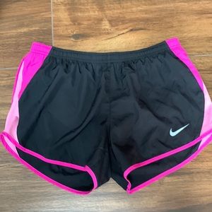 NWOT Nike woman’s medium Dri-fit shorts